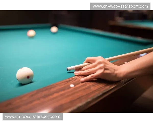 台球战术解析：掌控桌面的艺术与实战策略